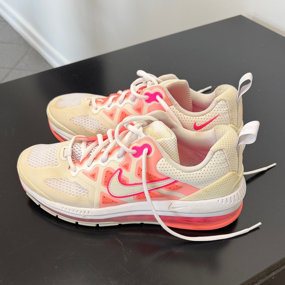 Nike Beige Sneakers with Pink Accents